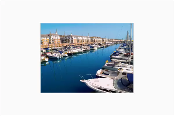 marina, vacation, travel, office, cityscape, beach, brighton, tourism, architectural