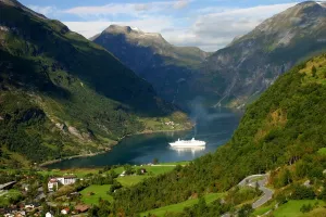 Fotolia Gallery: geirangerfjord