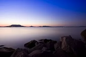 Background Gallery: Sunset lake